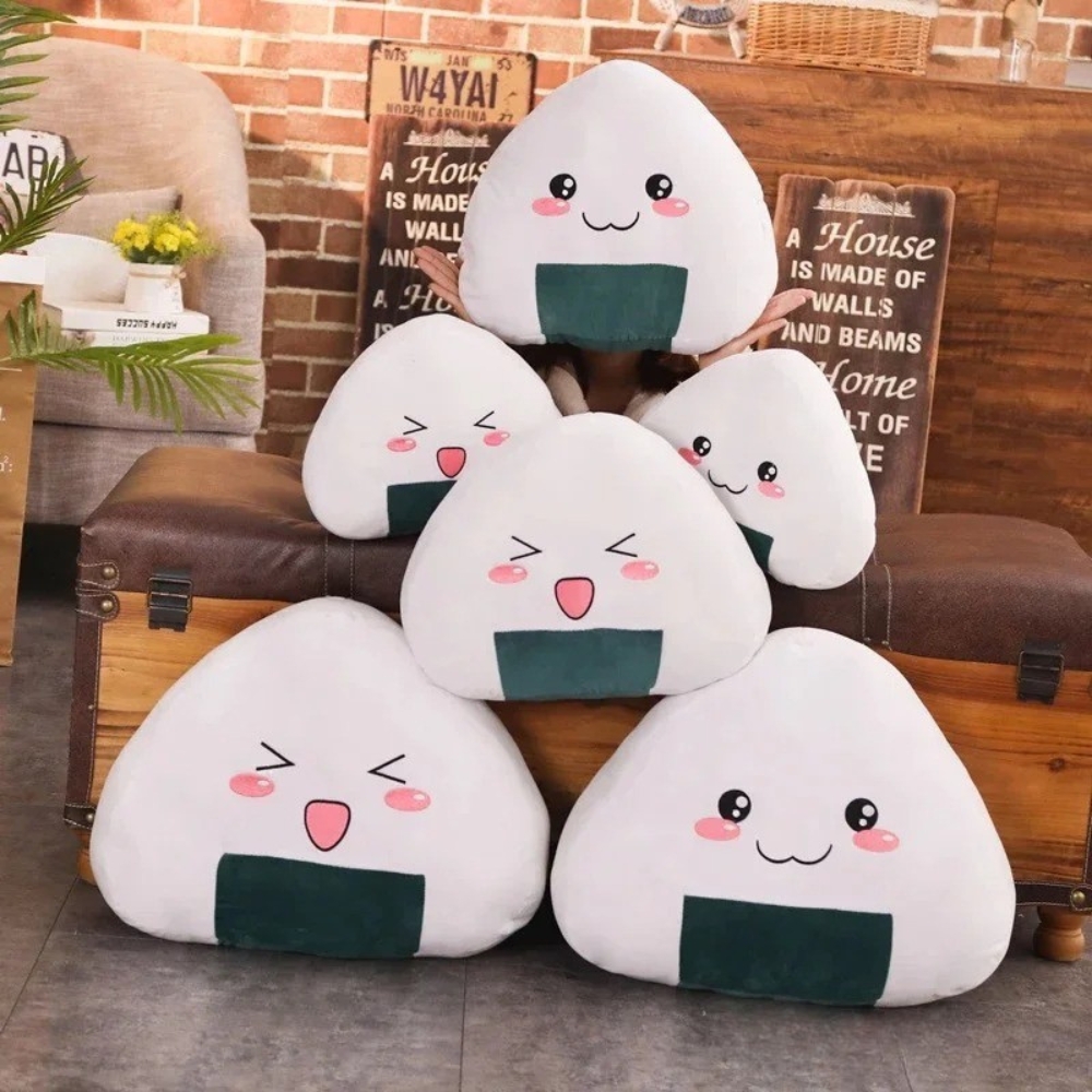 Cuscino di peluche a forma di onigiri - immagine 3