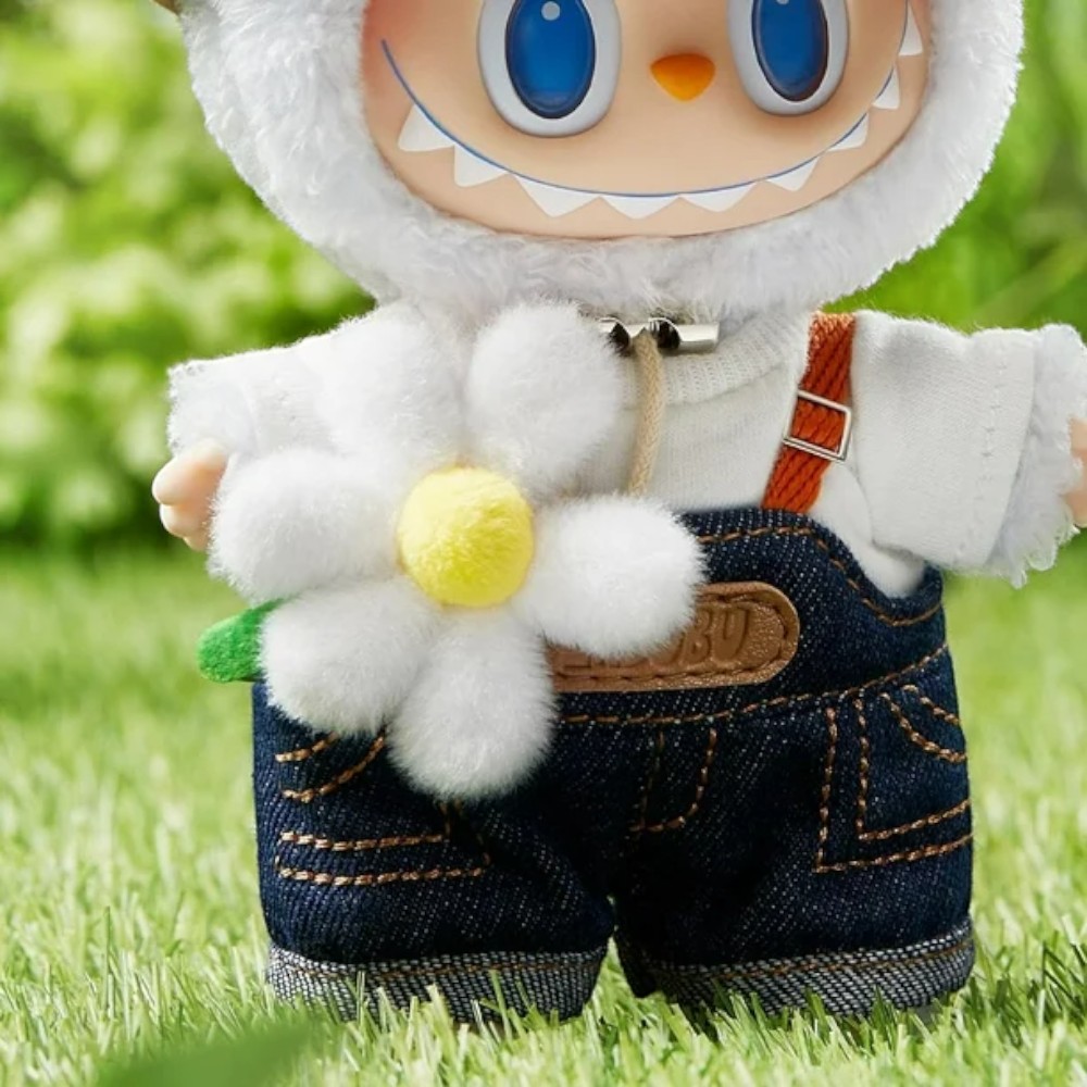 Peluche Labubu giardiniere con salopette - immagine 6