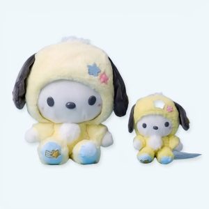 Peluche di Hello Kitty travestito