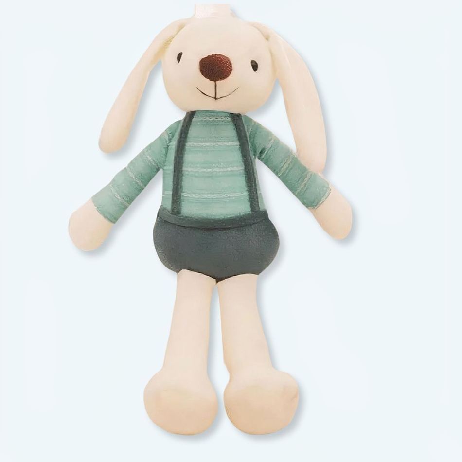Coniglio di peluche vestito di verde